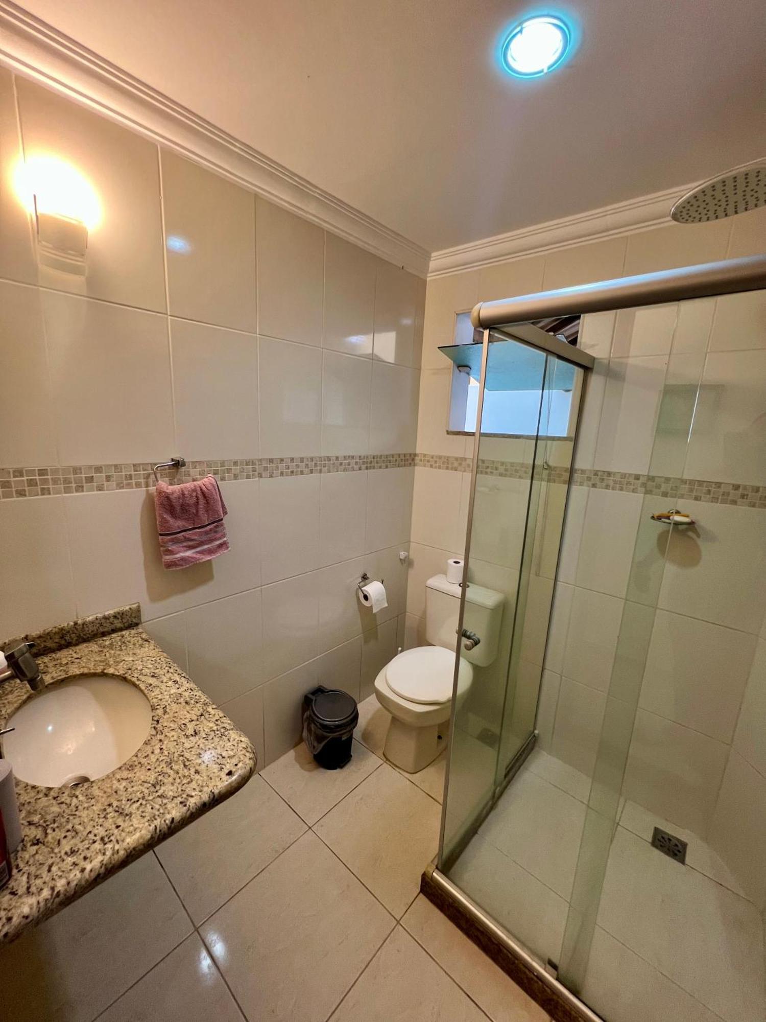 Casa Com Piscina, Churrasqueira E Ar Condicionado Em Condominio Кабу-Фриу Экстерьер фото